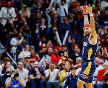 半岛体育官网登录-关于赫吉拉斯逆袭掀翻对手，创造历史的信息