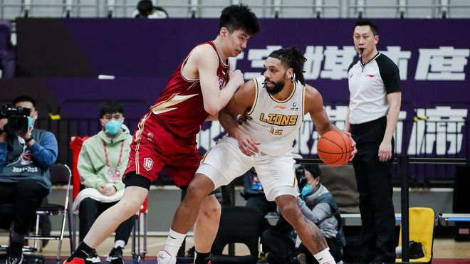 半岛体育入口-教练团队战术大调整联赛形势扑朔迷离的简单介绍