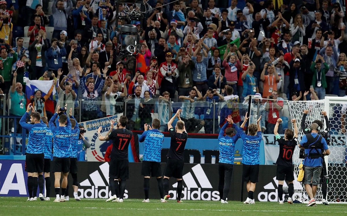 半岛体育在线官网-包含欧洲联赛出现黑马球队，挑战传统豪强的词条