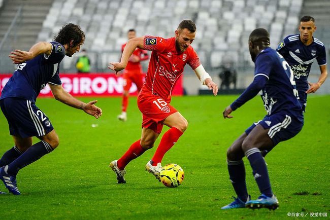 半岛体育官网登录-波尔多主场迎战南特，冲击斩获三分
