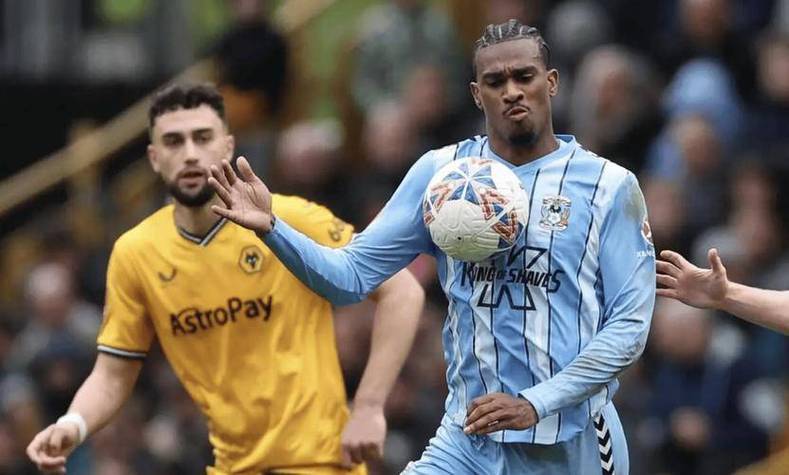 半岛体育登录入口-关于切尔西客场逼平桑德兰，继续积累分数的信息