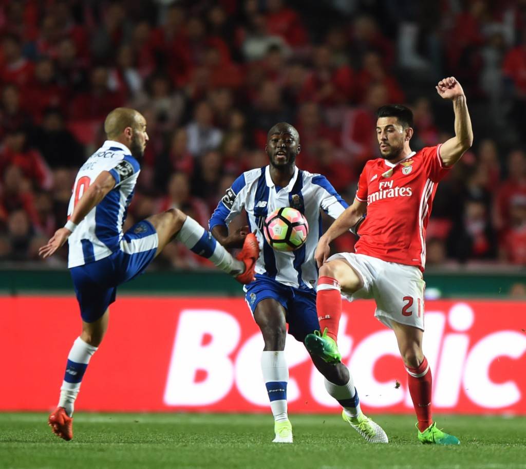 半岛体育官网-关于波尔图遭遇主场惨败，遭遇滑铁卢的信息