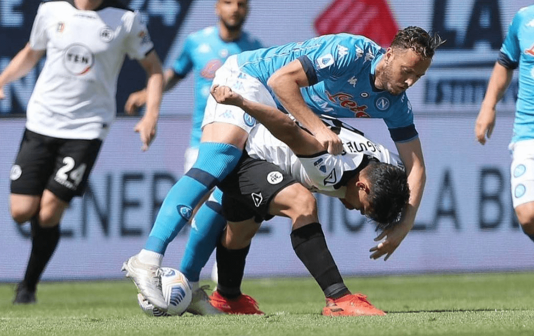 半岛体育官网首页-关于佛罗伦萨客场险胜排名逐渐攀升的信息